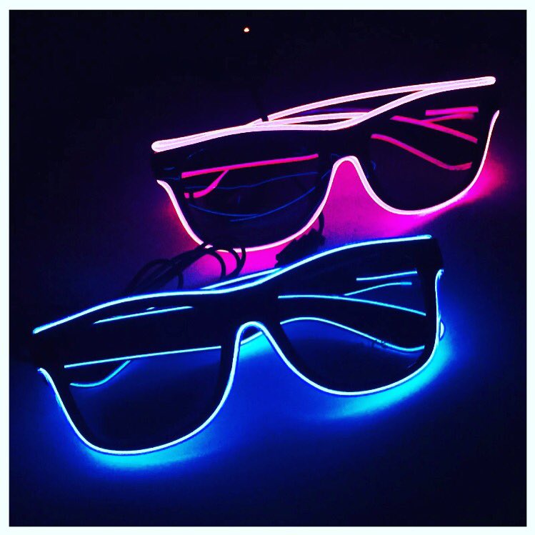 FFShades's tweet photo. #fridayfreebie we are giving away a pair of our LED #Sunglasses today! Simply #Retweet &amp; #Follow by 8pm to enter! #competition #RT #freebiefriday #win #comp #2020 #officeparty @Creamfields #Ibiza #summer #newyear #FridayFeeling #Friday 🤘😎🤘#STAGDO #HENDO beat the #Lockdown https://t.co/ykBwdAq6Um