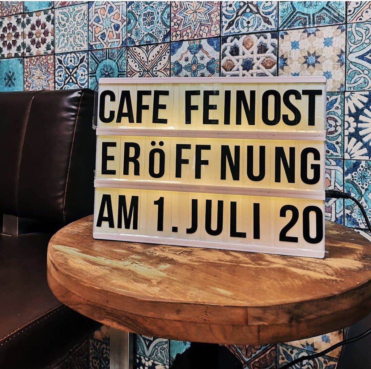 LeipzigLife's tweet photo. Cafe Feinost ist seit Mittwoch ganz neu auf der Karli und bereichern Leipzigs Restaurantszene mit orientalischen Spezialitäten! Unbedingt vorbei schauen und ausprobieren! Karl-Liebknecht-Straße 66, 04275 Leipzig #leipziglife #leipzig #leipzigessen #leipzigfood https://t.co/CUXPu83fm1