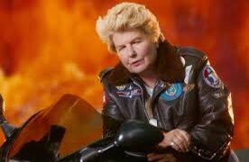 Happy Birthday to that pint sized hero Tom Cruise 