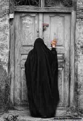بدار الولف مريت.....كلش حزينه

تتباجه بس حيطان يوم الاجينه

#مخاوي_الذئب