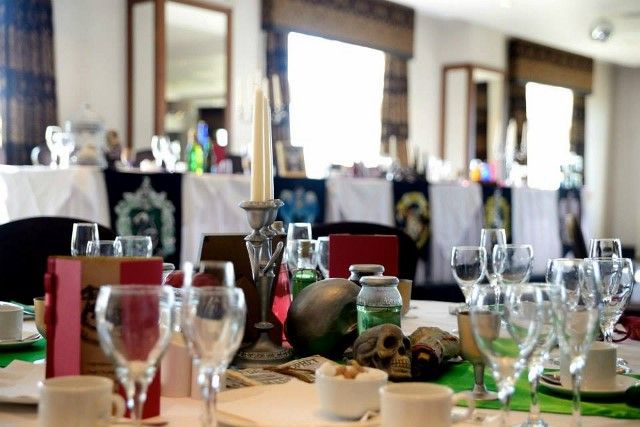 MuggleNet's tweet photo. Are you attending (or throwing) a "Potter"-themed wedding? This couple's theme was absolutely magical! #UnbreakableVows #MagicalMatrimony #NationalWeddingMonth 
https://t.co/ploVuBod0s https://t.co/mYyWBkIzV9