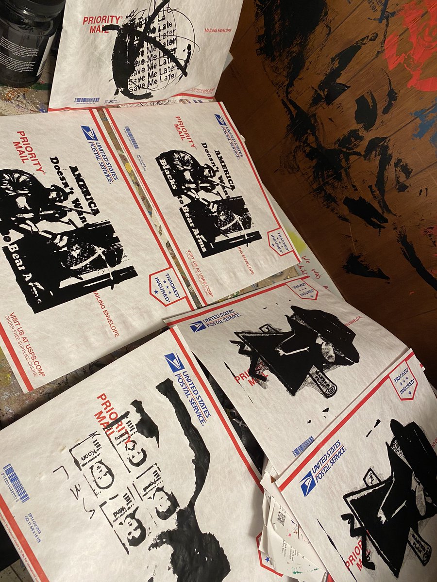 savemelater's tweet photo. New prints ordered take 1-2 weeks to be shipped, Items that are already printed ship within 7 days. Love you all #savemelater https://t.co/pr4RbmzKdM