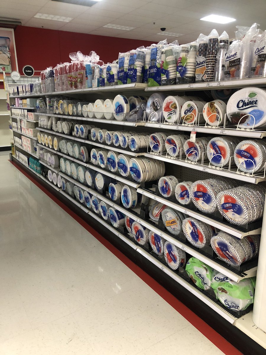 TheTargetBrian's tweet image. We are 4th of July ready. We can’t wait to bring joy to our guest and celebrate a amazing holiday. #brand4daze#getallofthemonies#dreamteam.@RachelH1842 @palayeva @Audrey_Och