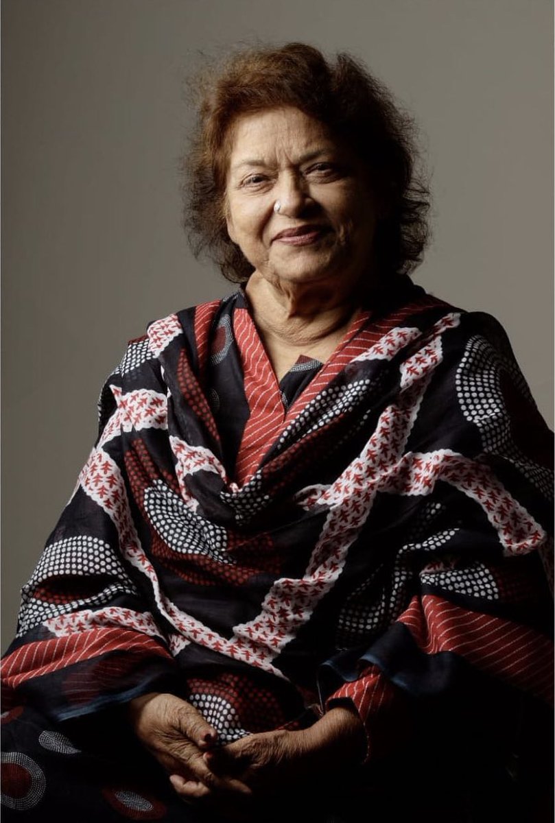 SAROJ KHAN, CHOREOGRAPHER OF ICONIC BOLLYWOOD NUMBERS, DIES AT 71

Readmore 👉bit.ly/3f28Jxa
