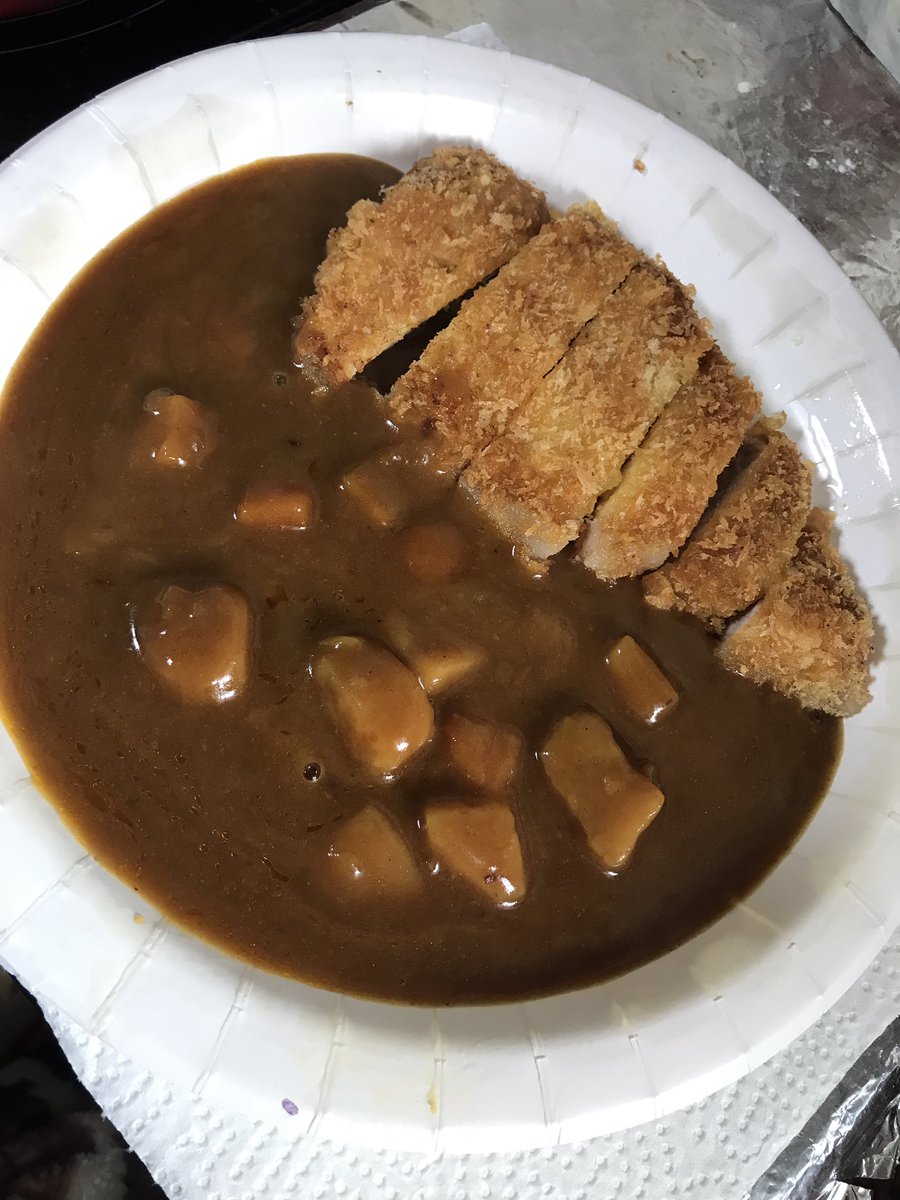 ライサンダー 酒とおつまみ トンカツをカットして 日本人の魂 ボンカレー よし カツカレーԅ ԅ まずい訳ないよなぁぁぁぁぁぁぁぁぁ ｸｩｰｯ O 酒 カツにボンカレーたっぷりつけて わかるやろ 美味いのわかるやろ 食いたい