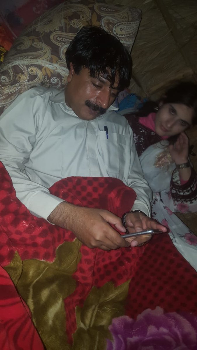 BitterTruthPaki's tweet photo. آج میں بحثیت بلوچ زرہ گمشدہ لوگوں کے مسائل کا مشائدہ کررہا تھا کہ اچانک سے ایک نام سمی بلوچ دخترء ڈاکٹر دین محمد سامنے آیا، تو میں ایک گہرے سوچ میں مبتلا ہوگیا، اور اپنے آپ سے ایک سوال کرنے لگا کہ آیا میں سمی بلوچ کو ایک معصوم اور مظلوم بلوچ بہن کہوں یا پھر ایک گنہونی سازش https://t.co/CYz9SIUyfT