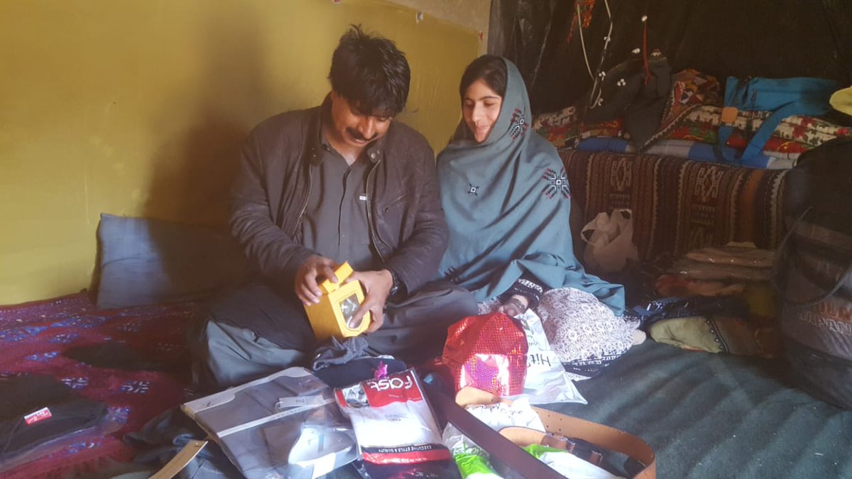 BitterTruthPaki's tweet photo. آج میں بحثیت بلوچ زرہ گمشدہ لوگوں کے مسائل کا مشائدہ کررہا تھا کہ اچانک سے ایک نام سمی بلوچ دخترء ڈاکٹر دین محمد سامنے آیا، تو میں ایک گہرے سوچ میں مبتلا ہوگیا، اور اپنے آپ سے ایک سوال کرنے لگا کہ آیا میں سمی بلوچ کو ایک معصوم اور مظلوم بلوچ بہن کہوں یا پھر ایک گنہونی سازش https://t.co/CYz9SIUyfT