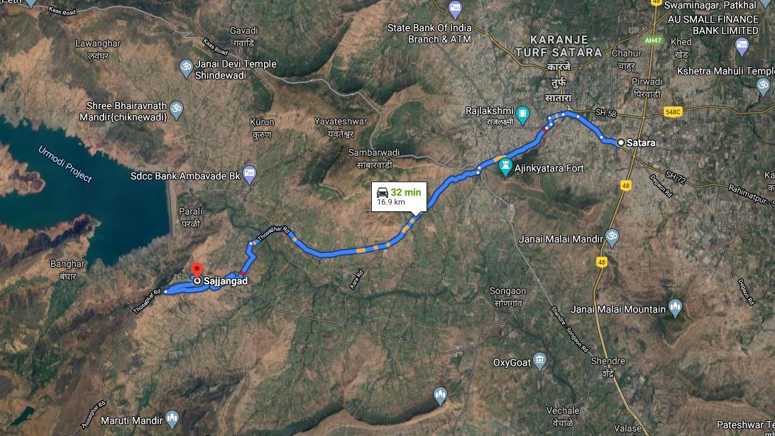 पुण्यापासून अंदाजे १३८ किलोमीटर अंतरावर हा किल्ला आहे,साताऱ्या शहरापासून १६ किलोमीटर अंतरावर.शहराच्या मध्यभागातून जात आपण अजिंक्यताऱ्याजवळचा बोगदा ओलांडला कि सज्जगडाच्या मार्गाला लागतो(2/26)