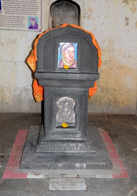 अक्काबाई स्वामी यांची समाधी !