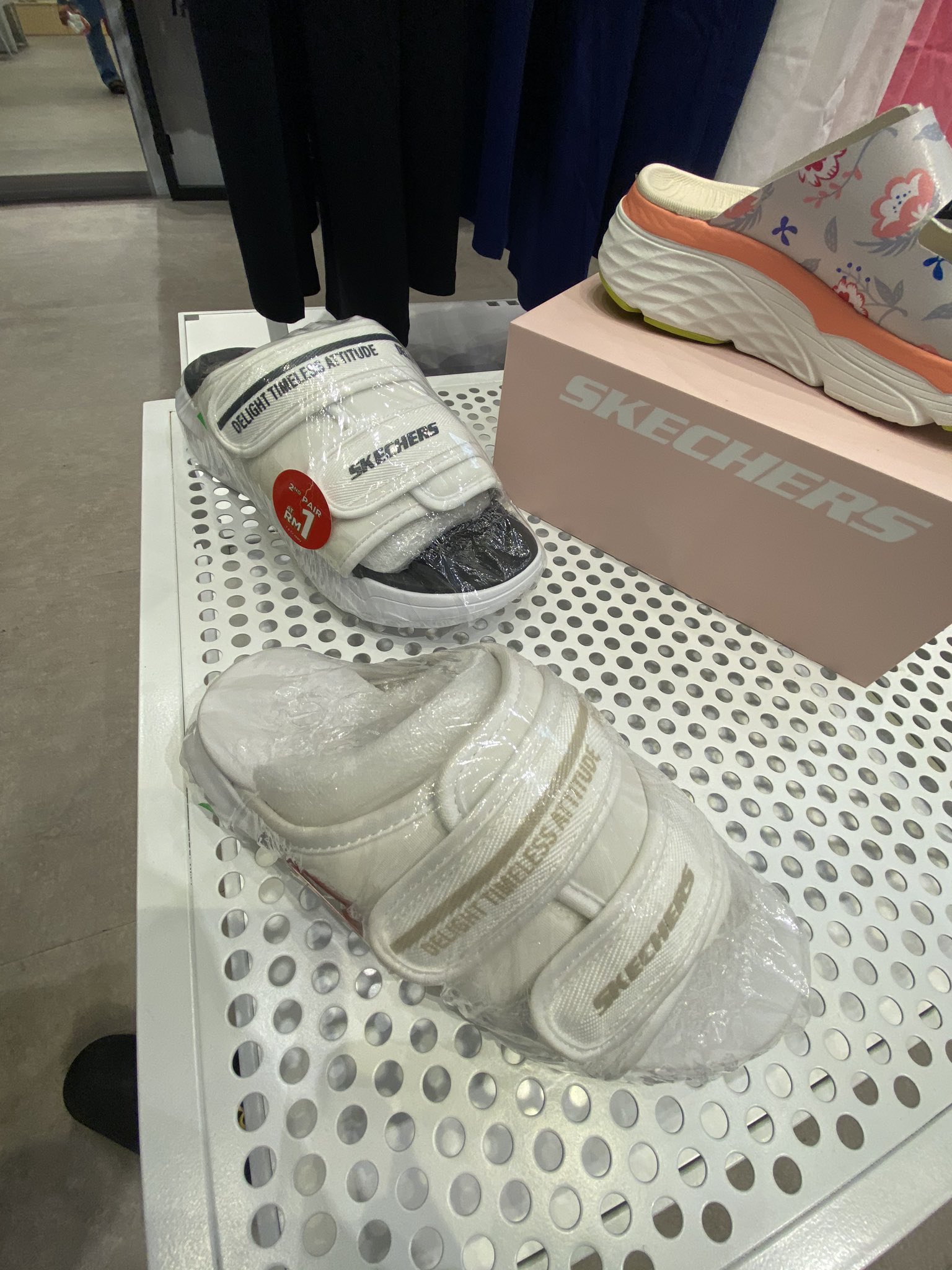 skechers buy 2nd at rm1