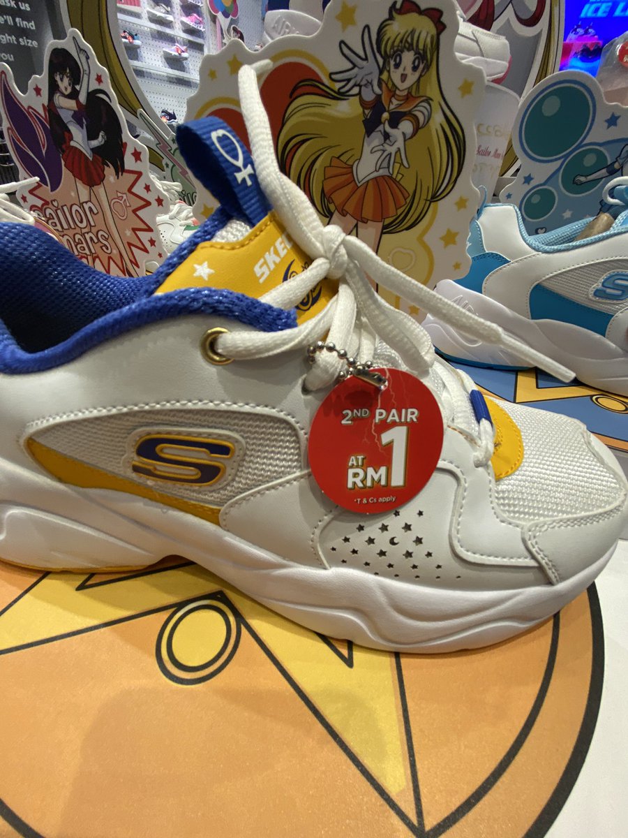 sketches shoe promotion