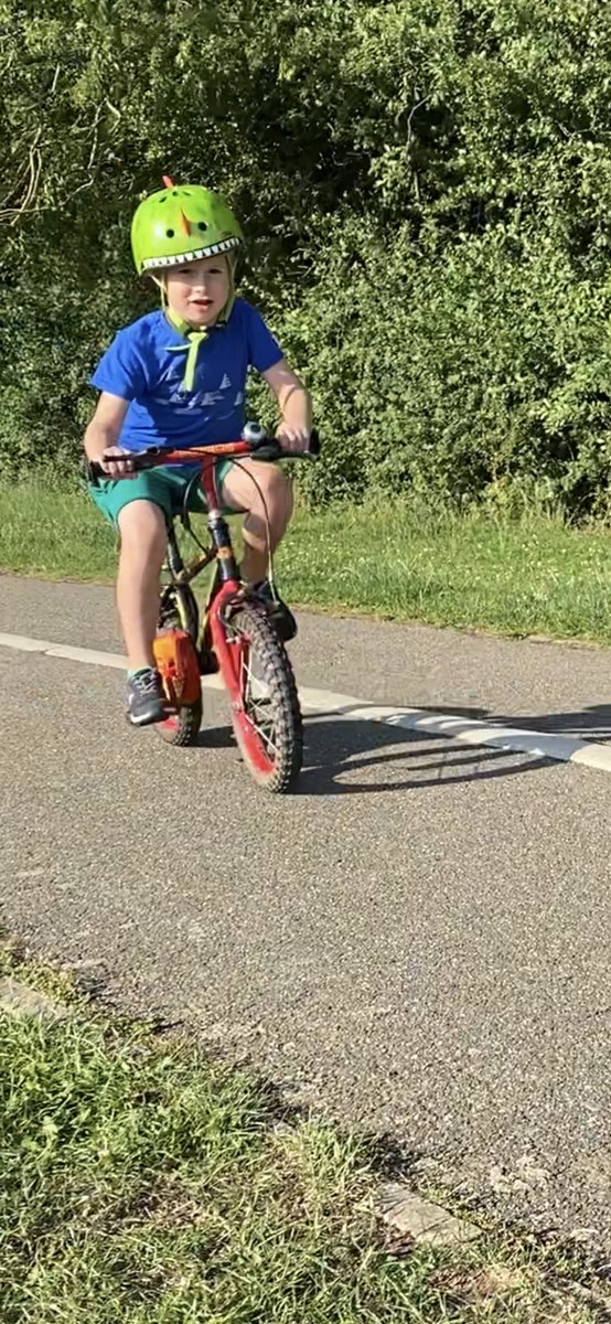 briggs_stef's tweet photo. Harry’s photo for the virtual show and tell! He is super happy that he had learnt to ride his bike! @MissHughes_FSH @WhiteCourtScho1 https://t.co/Iv0vMk16Si