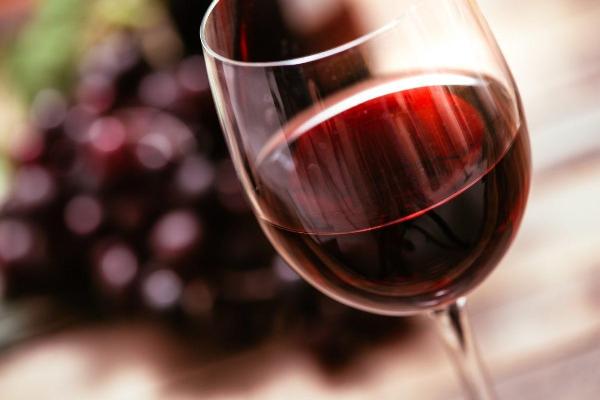 ais_lazio's tweet photo. Quindici #vini #pontini, tre di #Nettuno, uno di #Velletri e uno della #Ciociaria: il sud del #Lazio sbanca la selezione annuale organizzata da #Vinitaly, 5StarsWine. Leggi qui: https://t.co/2IF0laYN1s https://t.co/WyI9IZe3kE