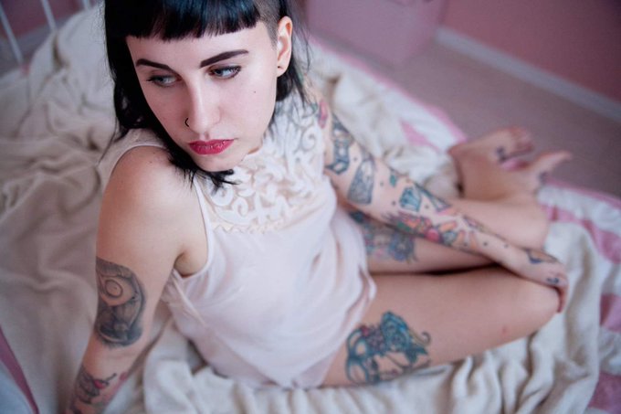 Good morning!💕 I have a great task for you. Which photo do you prefer?  1 or 2? 😉 https://t.co/3qIZ7<a href="/tag/tittytuesday"class="tags"><span>#tittytuesday</span></a>