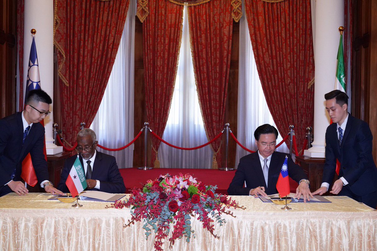 somalilandmfa's tweet photo. On February 23rd 2020, the Minister of Foreign Affairs and International  cooperation paid four-day visit to Taiwan. The main purpose of the visit was to sign Somaliland-Taiwan diplomatic agreement and to establish new political and economic relations. 
@MOFA_Taiwan 
@iingwen https://t.co/TDtWKB4Z2F