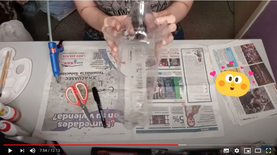 <a href="/MedialabPrado/">Medialab Prado</a> <a href="/HablarEnArte/">hablarenarte:</a> <a href="/Madrid_Cultura/">Madrid Cultura</a> <a href="/MadridJuventud/">Madrid Juventud</a> <a href="/JMDpvallecas/">Puente de Vallecas</a> <a href="/MenoresVk/">Mesa Menores - Puente Vallecas</a> Otro de los proyectos fue la creación de originales y divertidos maceteros realizados con material reciclado para componer con ellos un jardín vertical 🪴🪴

En el <a href="/IESArcipreste/">IES ArciprestedeHita</a> lo hicieron así: youtube.com/watch?v=cOHaLx…