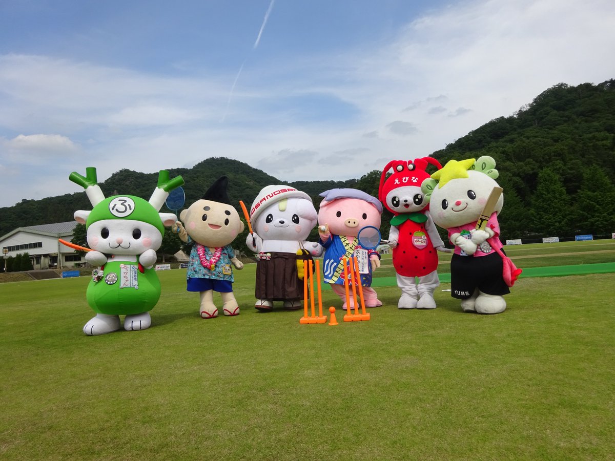 厚木市 あゆコロちゃん みんな 今日からゆるキャラグランプリの投票がはじまるよ ん 今年は ボクたちゆる党を代表してゆめちゃんが出馬するよ ゆめちゃん 一位目指して頑張ってね ゆるキャラグランプリ公式サイト T Co