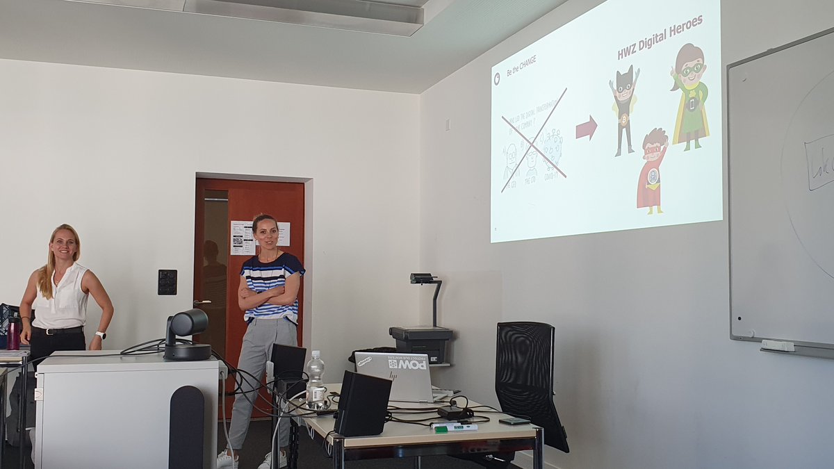 In der <a href="/fhhwz/">HWZ Fachhochschule</a> #HWZdigitalfinance Session "CEO for a day" motivieren <a href="/sophiebay/">Sophie Bayley</a> + Karin Affolter (von e.foresight by @Swisscom_de) die Studierenden : "Seid HWZ Digital Hereos"🤘 Übrigens: Start Sommer ausgebucht, ab März 2021 hat es noch Plätze.
fh-hwz.ch/produkt/cas-di…