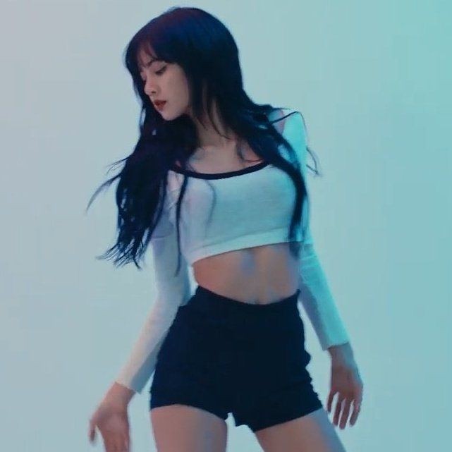 hanadulses321's tweet photo. ภาพนี้คือ  Sexy Queen มากแม่ เห็นแล้วใจเต้นเลยอ่ะ.
#lisa #BLACKPINK #HowYouLikeThat #lisadance #HowYouLikeThat100M https://t.co/SBs3wUYfir