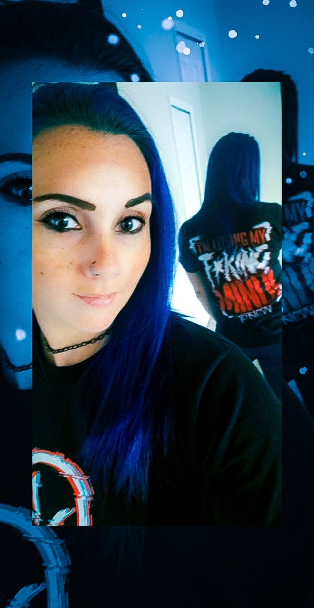 TLambPhotograph's tweet photo. #newmerch #fromashestonew #bandsupport #panic #upgrade https://t.co/LSZqxVN2QM