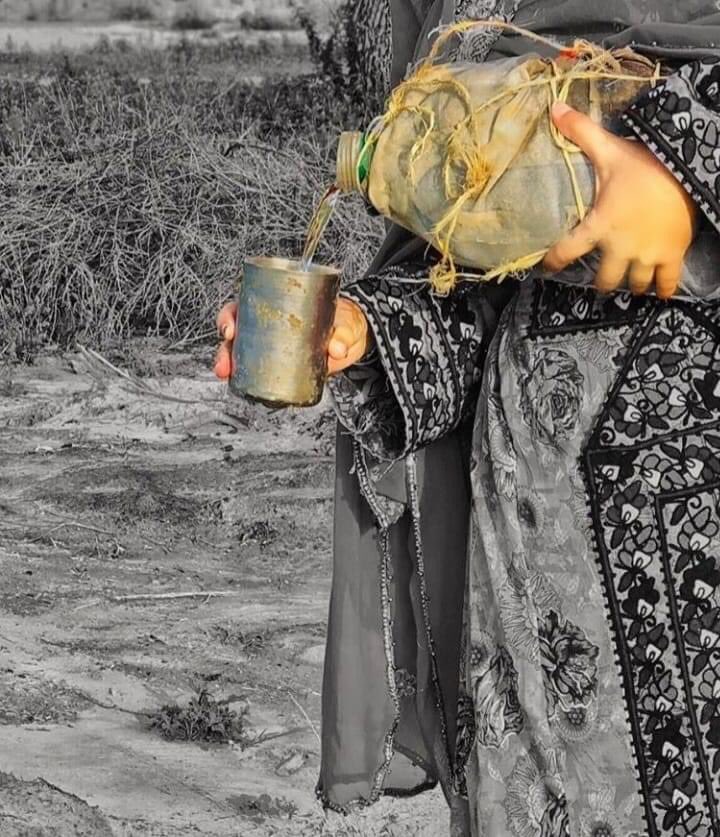 Attaull39778496's tweet photo. میرا تعلق ایک ایسی قوم سے ہے جس کے نزدیک ایک کٹورا پانی کی قیمت سو سال وفا ہے

#بلوچ ❤️💕 https://t.co/93xLwNGS5f