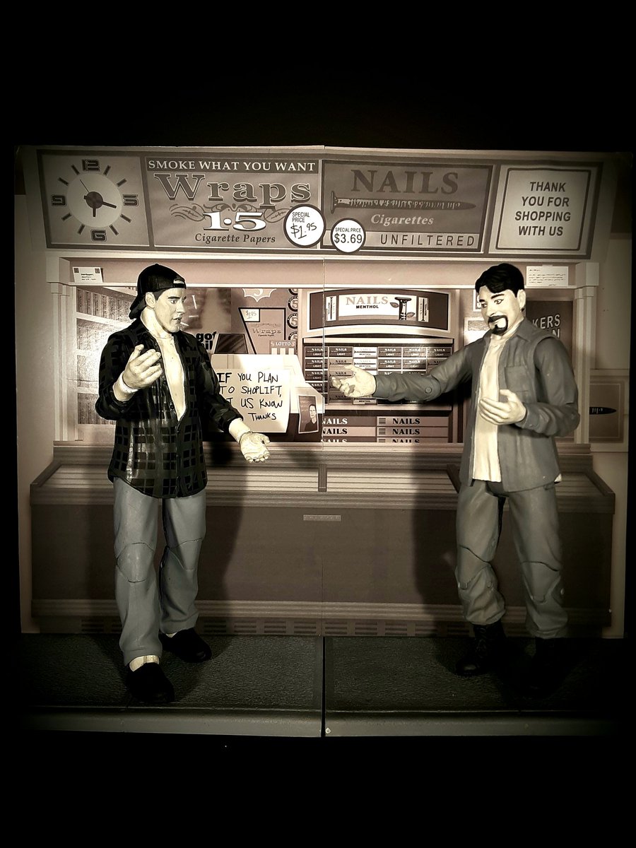 SkallywagP's tweet photo. Collectable of the Day for Wednesday July 01, 2020

Diamond Select, Clerks, Dante &amp; Randal https://t.co/dYZkDalSWX