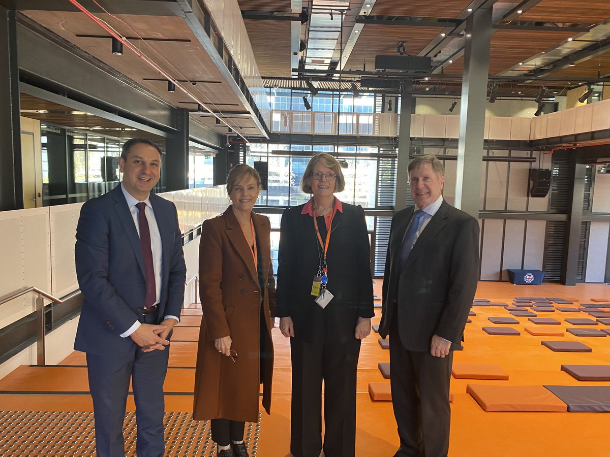 dizdarm's tweet photo. Thrilled to accompany our colleague @PeterRiordanEDU on his last official school visit to Arthur Phillip HS. Peter was there from day one when our new school was being planned for. Exceptional service to public education - Take great pride in your efforts &amp; commitment Peter. https://t.co/uPTPbzyx0k
