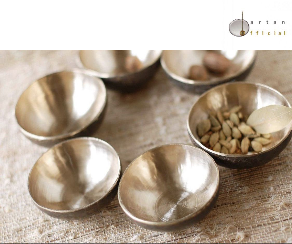 BartanOfficial's tweet photo. 39. Pure As Gold 🏆 !!

Bronze (Bell Metal/Kanh/Kansa) Dinning Bowl Variants :

https://t.co/lBUdb5uRZy

#food #Cooking #doctorsday2020 https://t.co/AtDcXrTFL9
