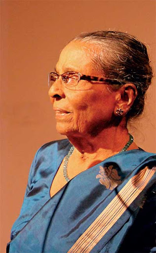 රූපයෙන් කතන්දර මැවූ අපේ ආදරණීය සිත්තරාවිය..

2020 ජූලි 01 දින අපෙන් සමුගත් ඔබ අපිට පෙන්වූ ඒ මනරම් ලෝකයට ස්තූතියි. 

ඔබට සුබ ගමන්! නිවන් සුව ඔබ දැනටමත් සිතුවම් කර ඇති බවට නියතයි..