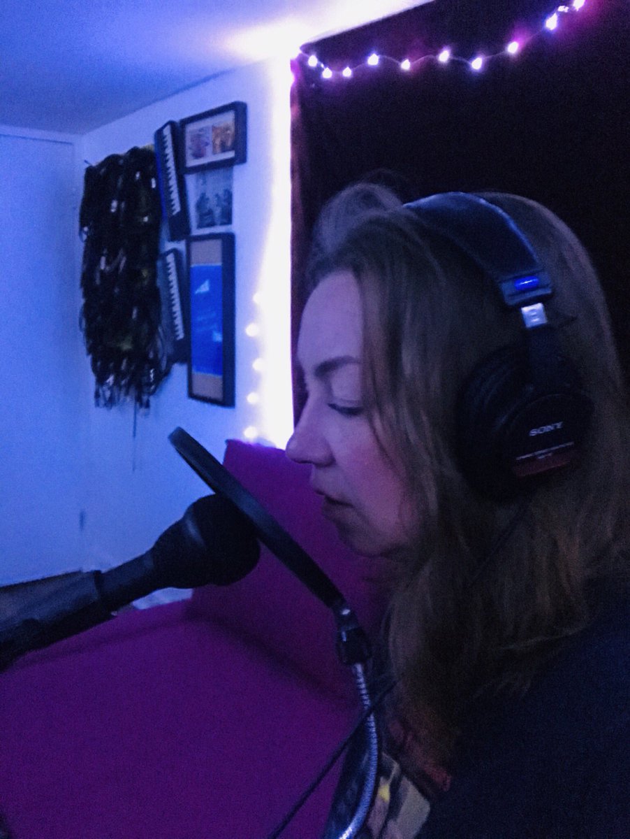 1977band's tweet photo. Late night scratch vocal ideas https://t.co/CP0hZpZ6ls