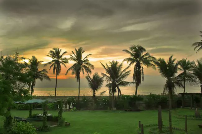  #1stJuly Puducherry:-*********************Pondicherry has a Late Monsoon SeasonMost of India has a monsoon season in June through September.But Pondicherry only has intermittent rain from June through September.