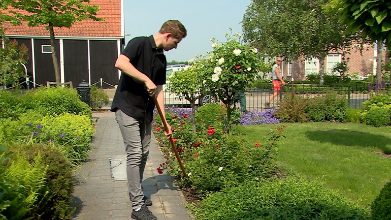 provzeeland's tweet photo. De Maex Impuls Zeeland is weer geopend! Heb jij een maatschappelijk initiatief dat gericht is op het versterken van een wijk of buurt in Zeeland? Met deze impuls kun je een donatie vragen van 500 tot 2500 euro om je organisatie te versterken.

Meer info: https://t.co/drFNz8nntH https://t.co/3HUNSLz1Z7
