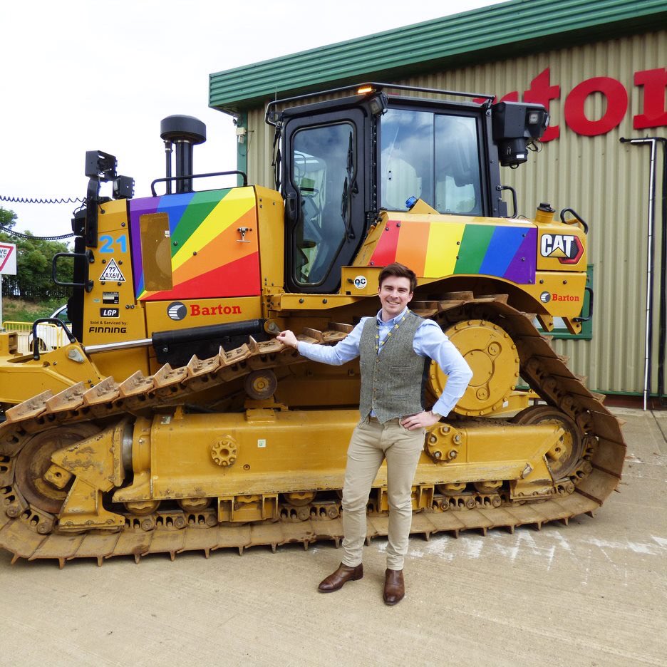 LGBTconstruct's tweet photo. We are loving the new addition #RainbowCAT @BartonPlantLtd CAT D6 for #Pride20 in #construction @LGBTconstruct #BuildingEquality #LgbtConstruct https://t.co/YzFadwi2MC