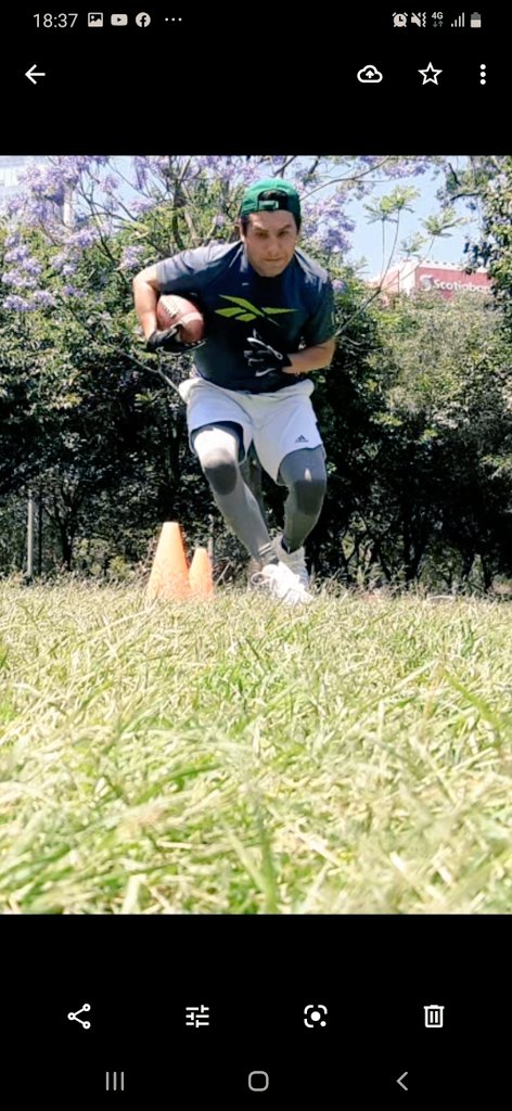 luisbatess's tweet photo. Sigue #activandote esta #cuarentenafit  ejercicio=salud💪
#machinsito #elreto https://t.co/026bmu6T5M