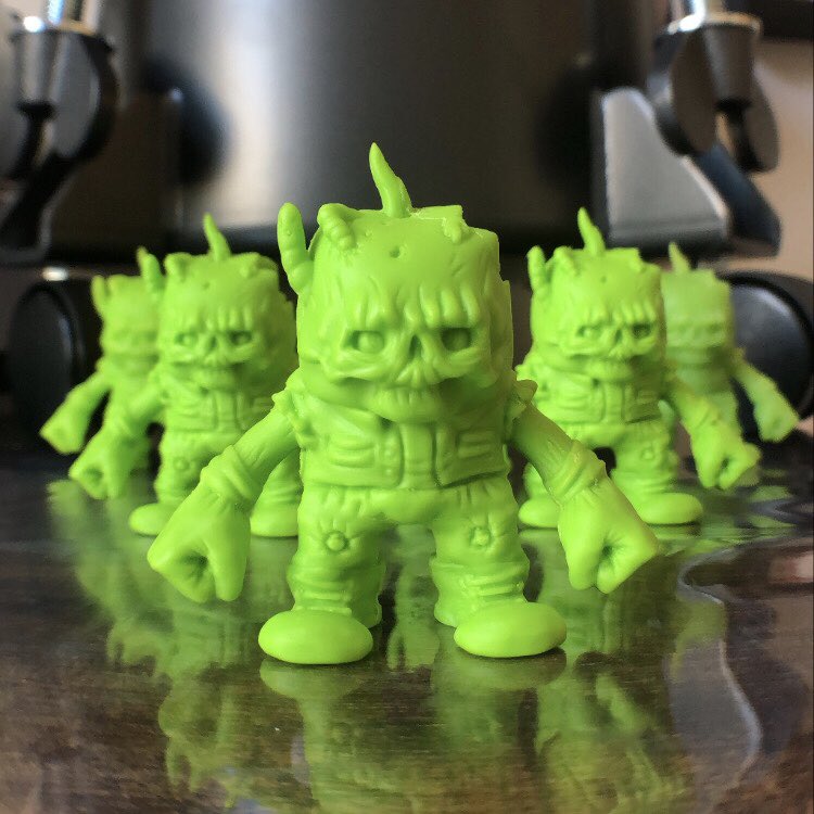 They’re finally ready... Today 9pm -GMT!!!

mrgauky.com/shop/

#resintoy #mrgauky #thebadapples #arttoys #indietoys #designertoy #toycollector #actionfigures #minifigures #littlerubberguys