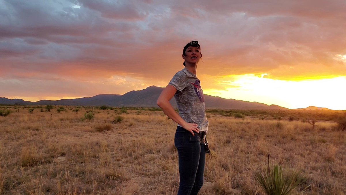 jessica_kirsh's tweet photo. This is what I call my #chaseface. Hey #StormChasers, show us your best #stormchaseface in the comments below π #wxtwitter #wx #azwx #stormchasing https://t.co/CqcS78M02x