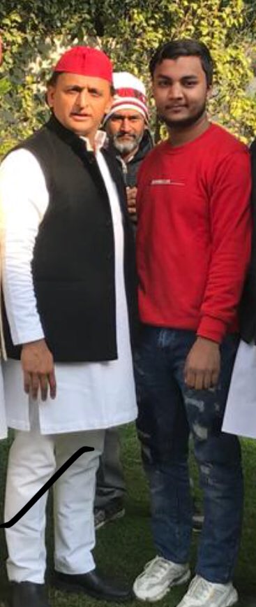 suhailC79870701's tweet photo. उत्तर प्रदेश के पूर्व मुख्यमंत्री व समाजवादी पार्टी के राष्ट्रीय अध्यक्ष, करोड़ों युवाओं के प्रेरणाश्रोत, हर दिल अज़ीज़ आदरणीय अखिलेश यादव जी को उनके जन्मदिवस पर हार्दिक बधाई। 

#जानू_चौधरय 
#49दक्षिणविधानसभामेरठ https://t.co/DmyON1QDgg