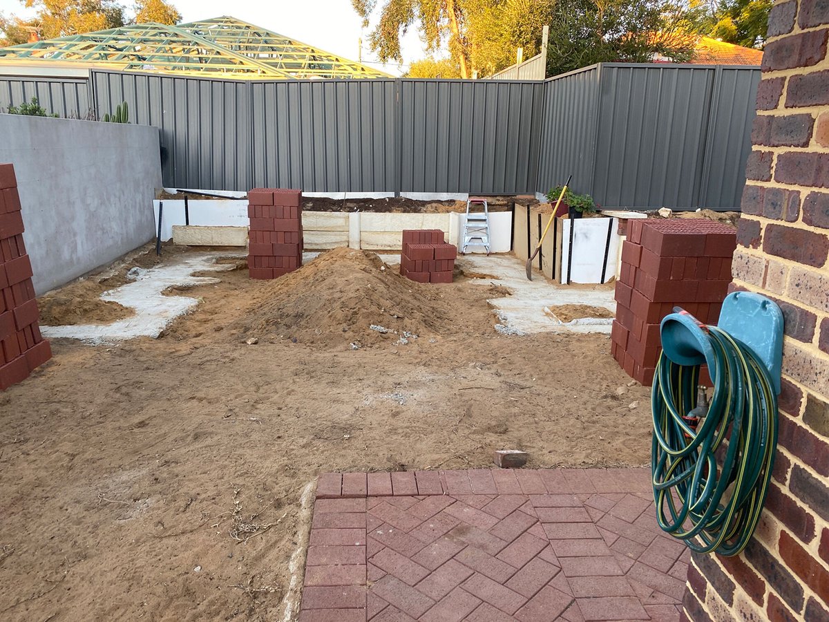 LandscapeGuysWA's tweet photo. Check out the finished and progress photos of one of our most recent Landscaping jobs in Beaconsfield. Includes a Fire Pit, Composite Seat and Decking, Block work and Artificial Grass. #landscapingperth #artificialgrassperth #firepitperth #compositedeckingperth https://t.co/uSwNwLGRYK