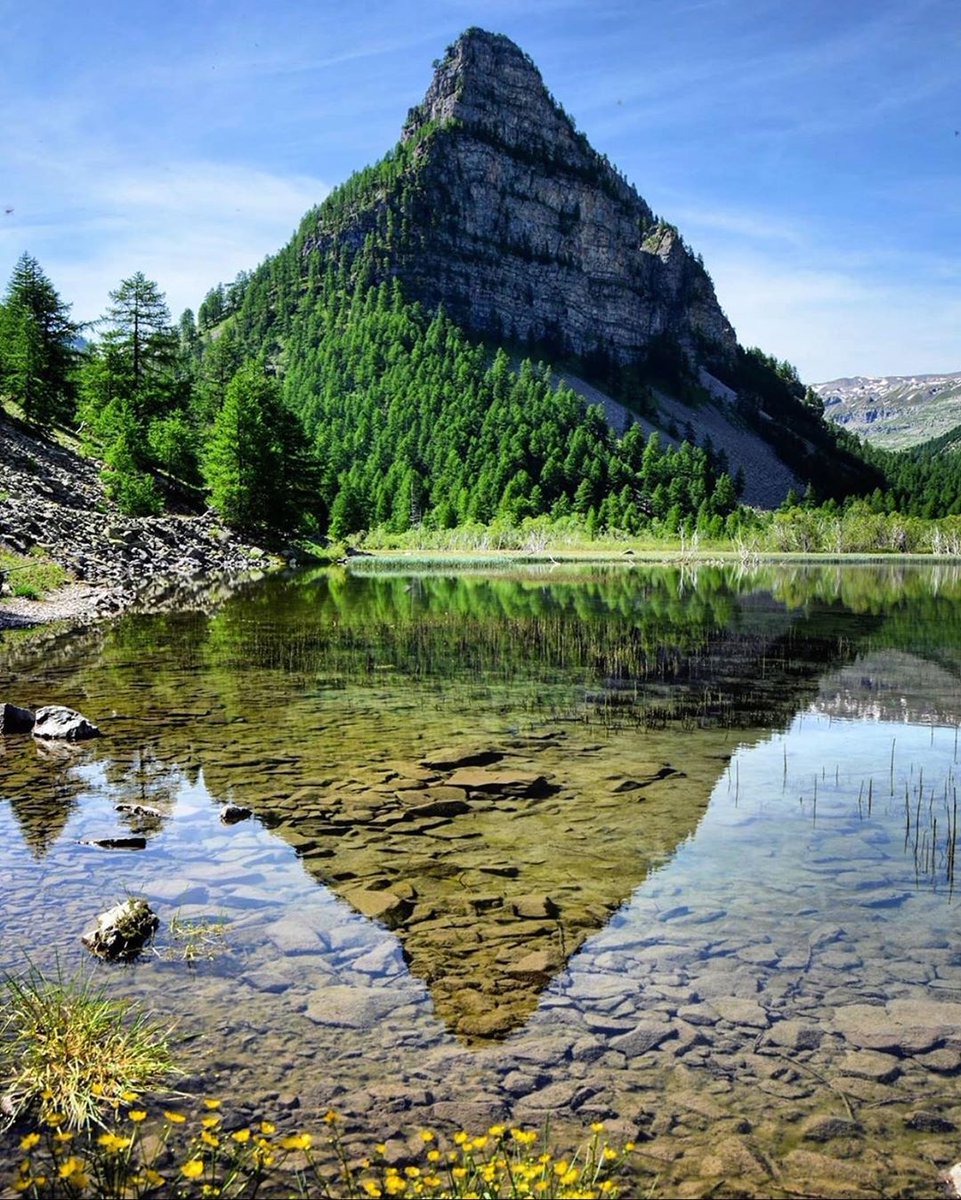 #ExplorelaFrance tweet media