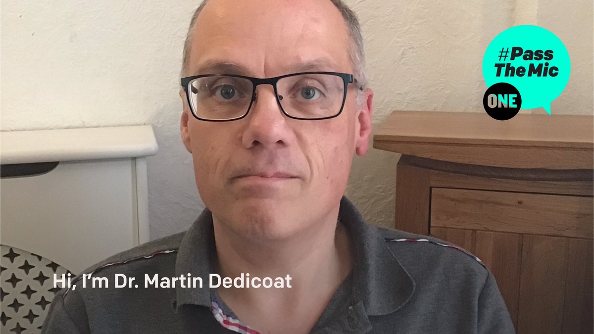 Today I  #PassTheMic to Dr. Martin Dedicoat to talk to us about  #COVID19 & how we can defeat it together. You should listen, he’s an Infectious Diseases Consultant at University Hospitals Birmingham  @NHSuk and Volunteer Virtual Doctor with UK charity  @VirtualDocProj Take it away!