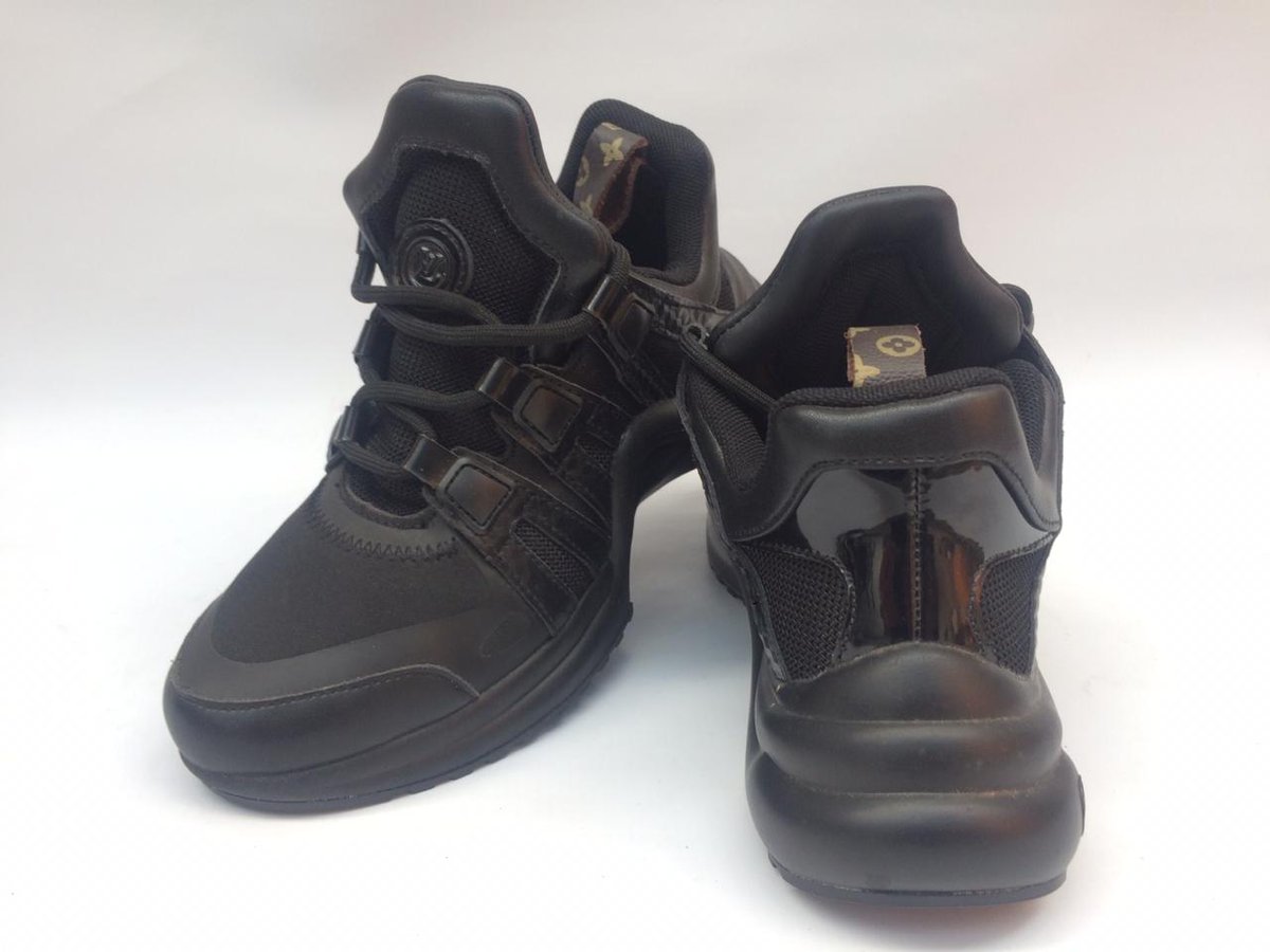 Sneakers Factory Indonesia on X: SEPATU LOUIS VUITTON ARCHLIGHT