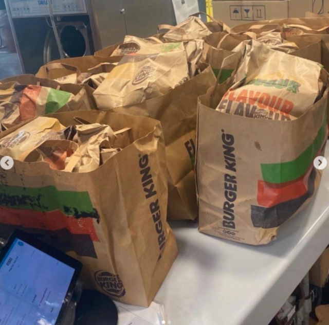 Remember the donut deliveries to our #keyworkers? It didn't stop there- 10 ways industry is flogging us junk #Food through #lockdown. 
Very helpful to see it all pulled together 🙏 @goodfoodforwho @UKSustain 

sustainweb.org/blogs/may20_ju…