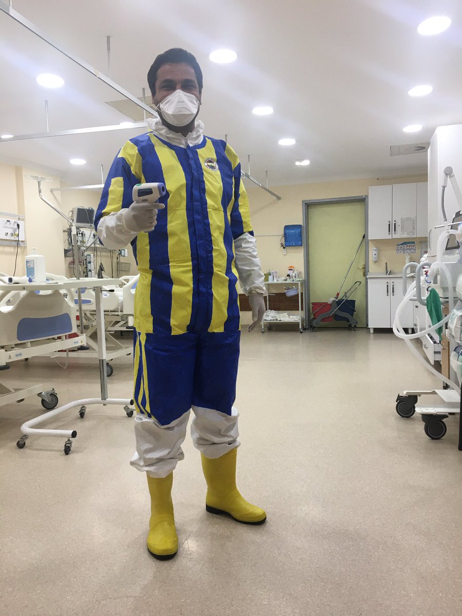 genclik1907's tweet photo. Çubuklu ile savaşanlar asla unutulmazlar 💙💛 @Fenerbahce @UFBKafkas @1907unifeb @UnifebMezunlari https://t.co/G3joNqFrkG