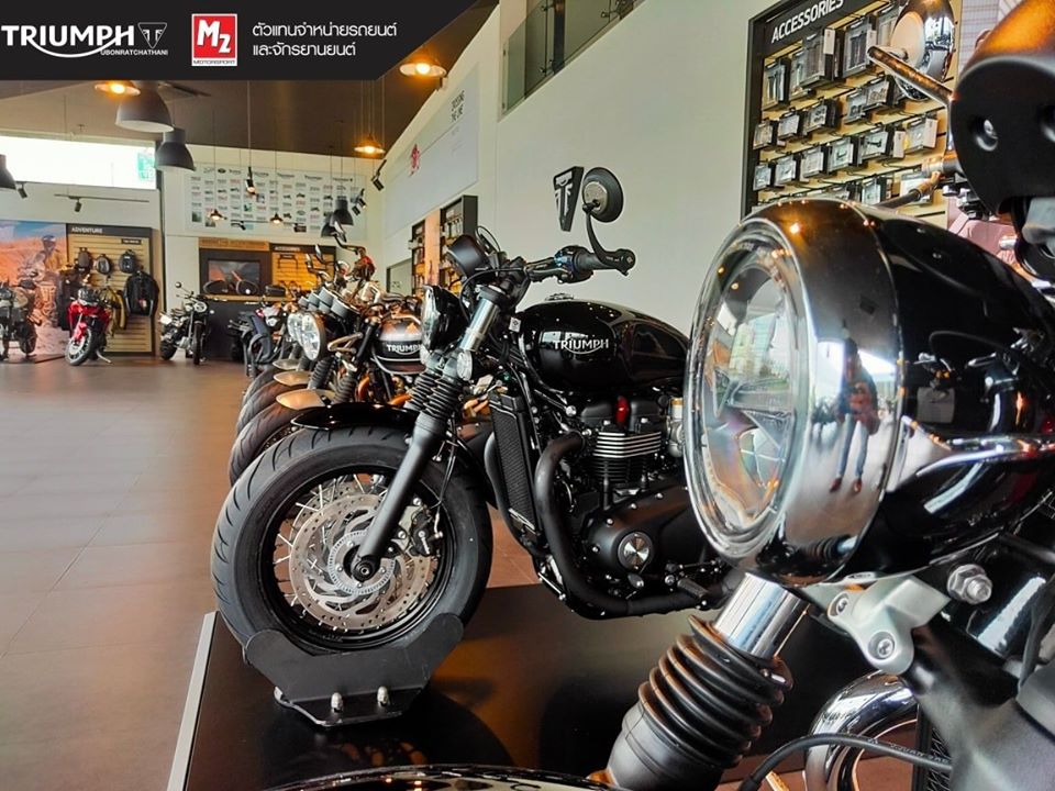Triumph_M2_Ubon's tweet photo. สวัสดีเดือน กรกฎาคม เตรียมพบโปรโมชั่นใหม่
และข่าวดีจาก Triumph เร็วๆนี้
#ComningSoon
#ซื้อรถกับเราไม่เหงาแน่นอน
📳Hotline Tel : 093-0641155
📶Line Official : triumph_ubon https://t.co/gxQF7bi8X2