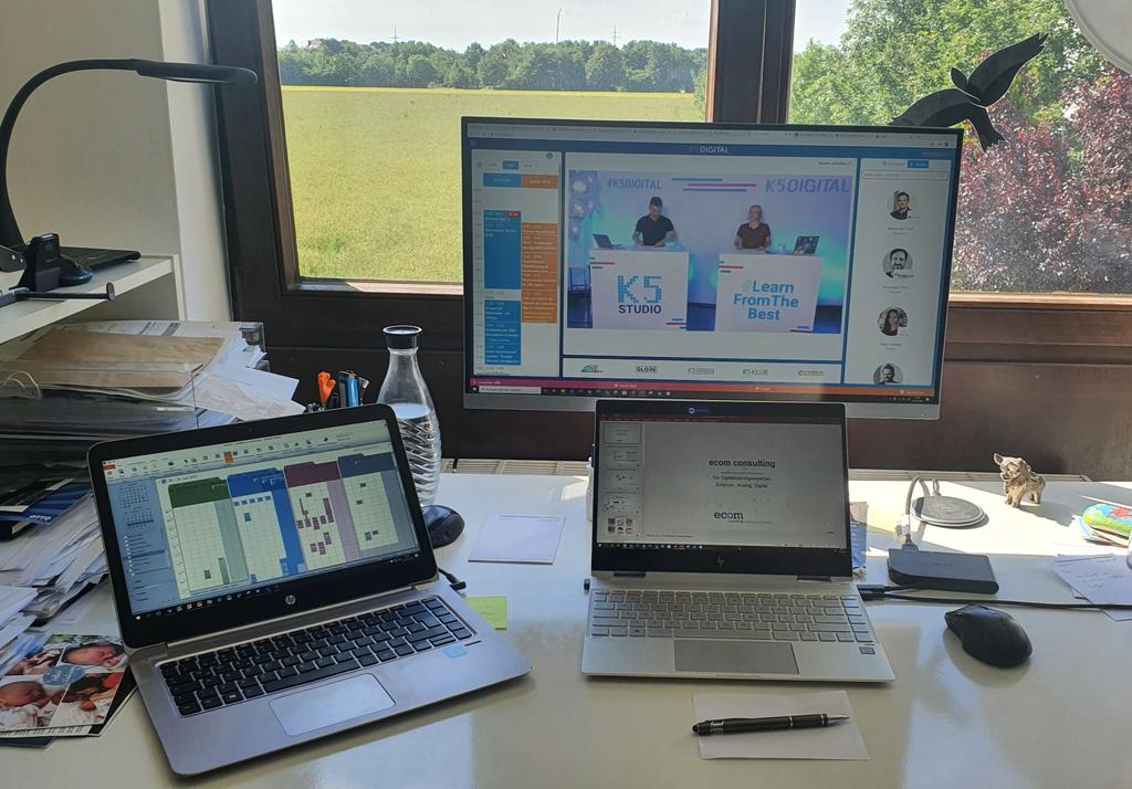 ol_ecom's tweet photo. It`s a new day for #k5digital. Looking forward to the #efood session with @picnic und @PP_Flaschenpost - is this a longterm trend, finally? And of vourse: #marketplaces with @stummeyer #strategie #thirdscreen #K5 https://t.co/iInlaTOURc
