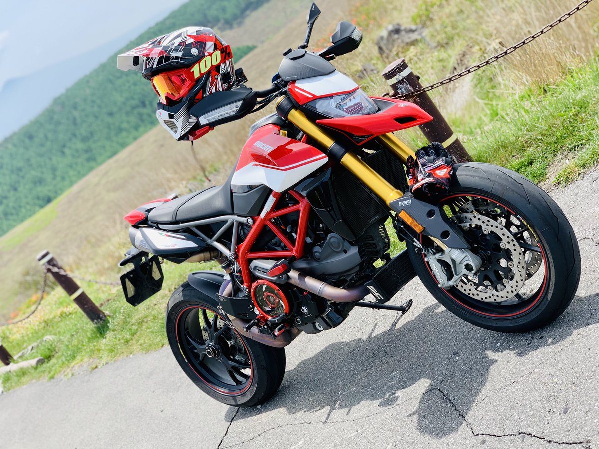 やまい@Hypermotard950SP tweet media