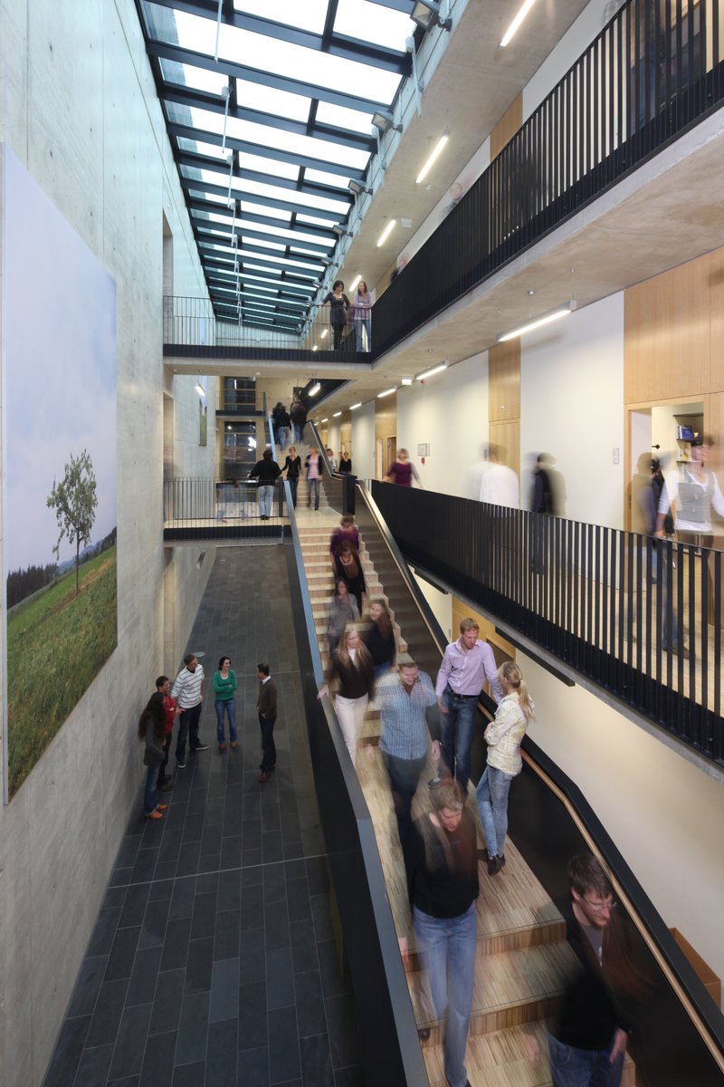 #PlanBSponsoren vorgestellt: der #Campus Straubing der <a href="/TU_Muenchen/">TU München</a>. Nachhaltige Technologien entwickeln &amp; wirtschaftlich umsetzen: Themen, die der #TUMCS als Integrative Research Center zusammenbringt. Forschung, Lehre &amp; Entrepreneurship - top! 💯
Mehr: cs.tum.de