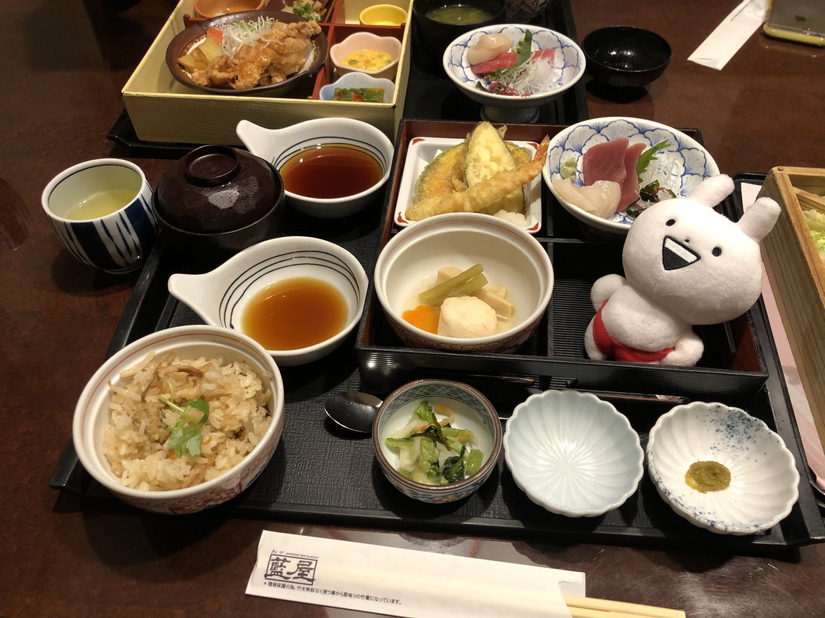 gelato_sheep's tweet image. うさぎゅーんと白玉はきっと親戚。

#うさぎゅーん