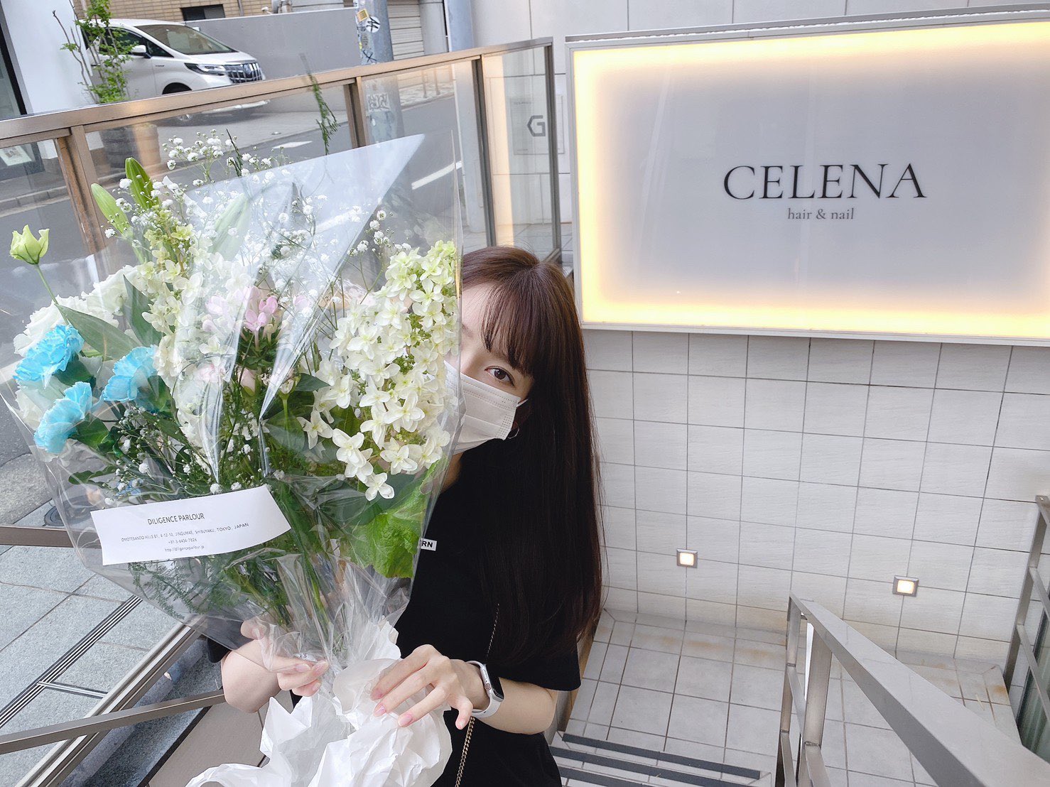 Kanami 奈々未ちゃんが Celenaスタート初日にお花を持って来てくれた あれからずーっとずーっと 綺麗で可愛いよ 選んでくれたお花の色も センスが良すぎる 本当にありがとう これからもよろしくお願いします 橋本奈々未 美容室 美容師