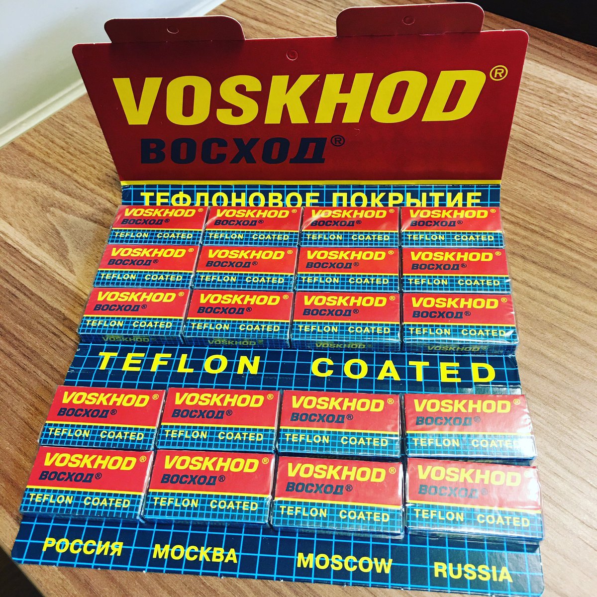 saladeltech's tweet photo. Ed il pieno di Voskhod lo abbiam fatto, direttamente dalla Russia 🇷🇺 😬
#rasaturatradizionale #rasatura #shaving #vintageshave #vintageshaving #wetshave #wetshaving #voskhod #rapira #russia #mrfarwest #youtube #youtuber #youtubeitalia #razor #rasoioamanolibera #rasoiodisicurezza https://t.co/5Kyq0giIaf